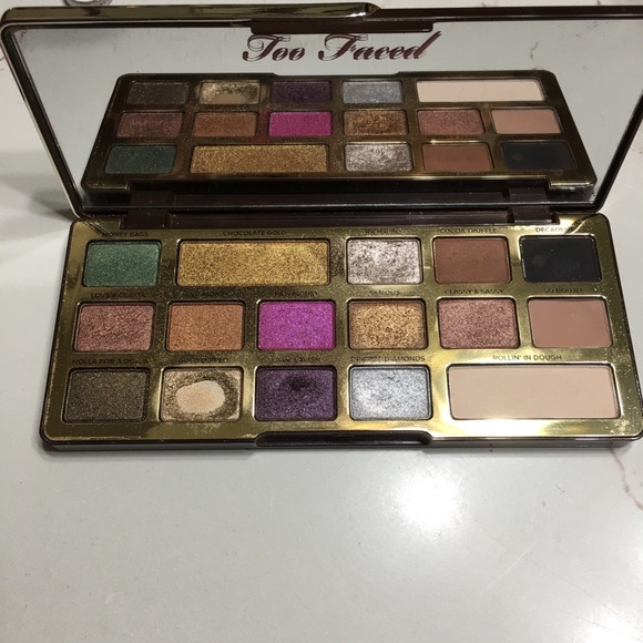 Too Faced Chocolate Palette Eyeshadows - Picture 2 of 4